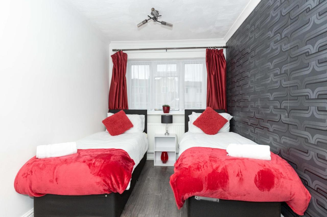 Capri 13 Sa: University-Adjacent House with EV Charging Loughborough Exterior photo