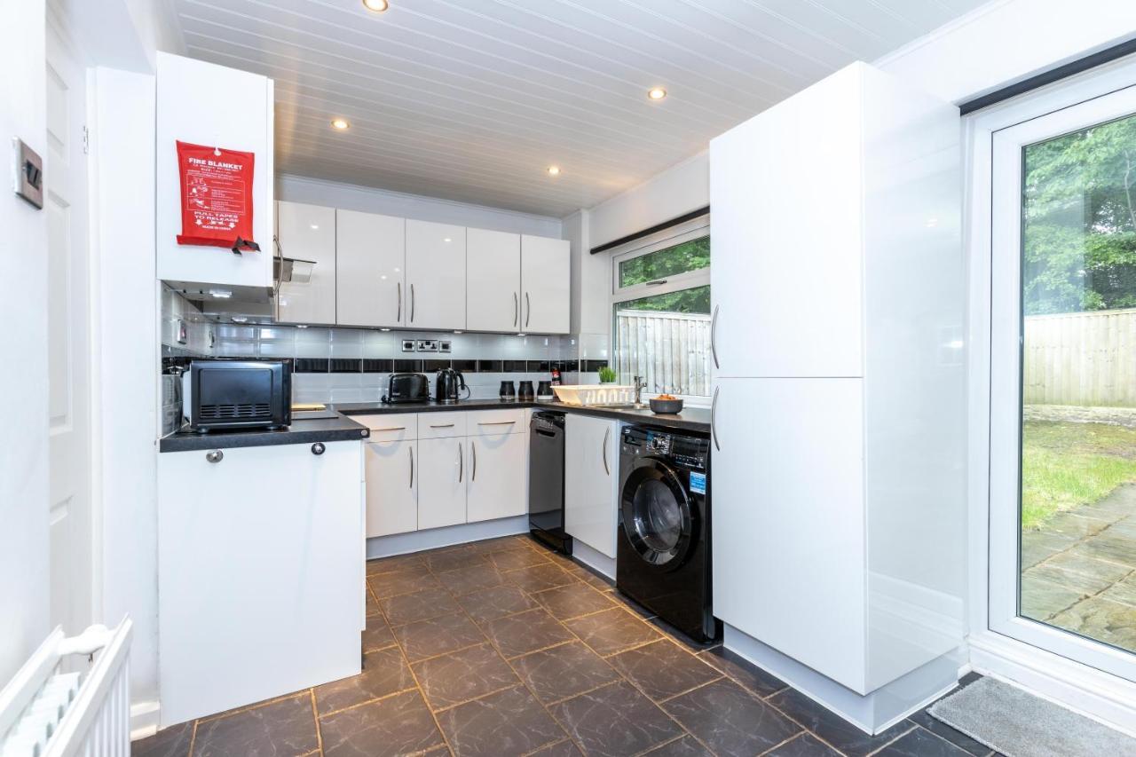 Capri 13 Sa: University-Adjacent House with EV Charging Loughborough Exterior photo